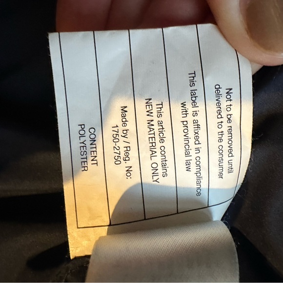 Patagonia Navy Blue Radalie Parka- size medium - Picture 4 of 4